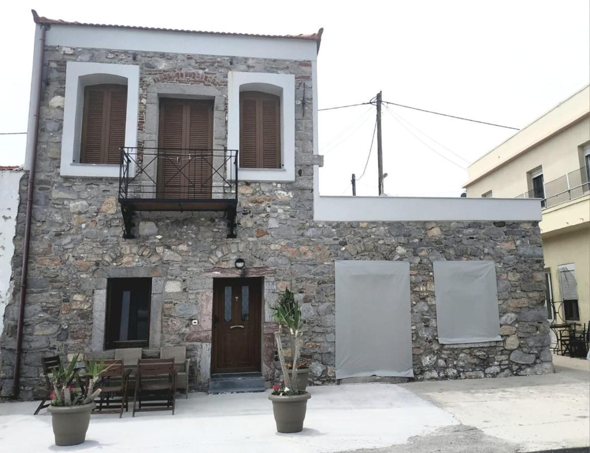 Two-Storey House In Kardamyla Mármaron Exterior foto